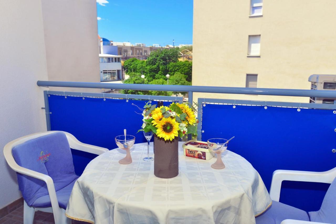 One Bedroom Apartment Terrace Parking Split Eksteriør billede